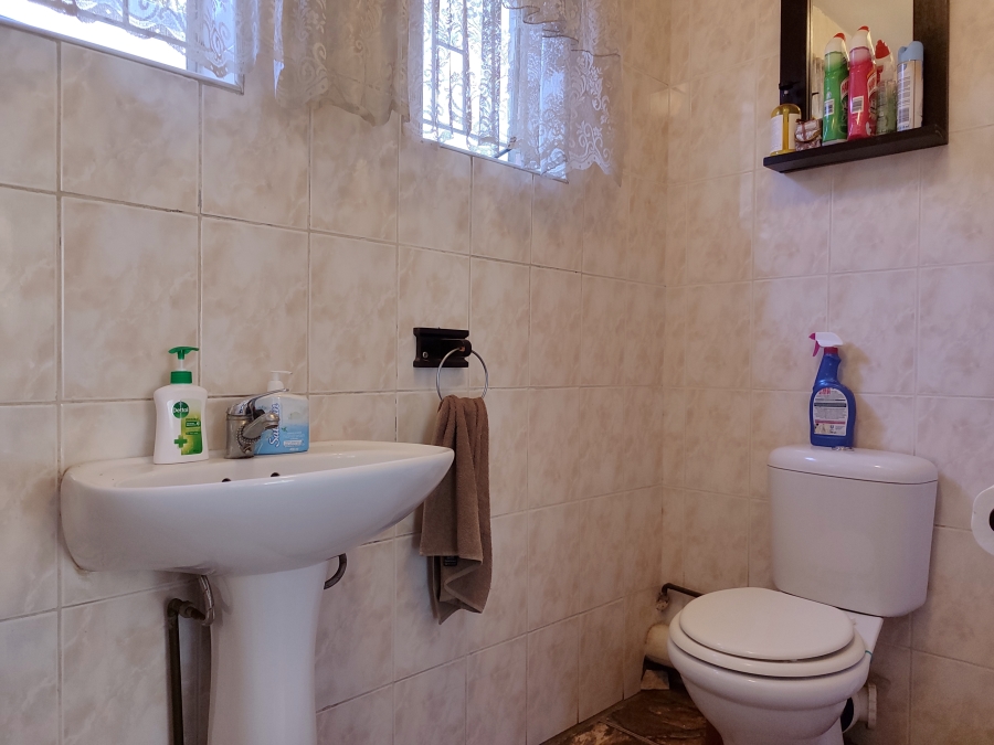 4 Bedroom Property for Sale in Stilfontein Ext 4 North West